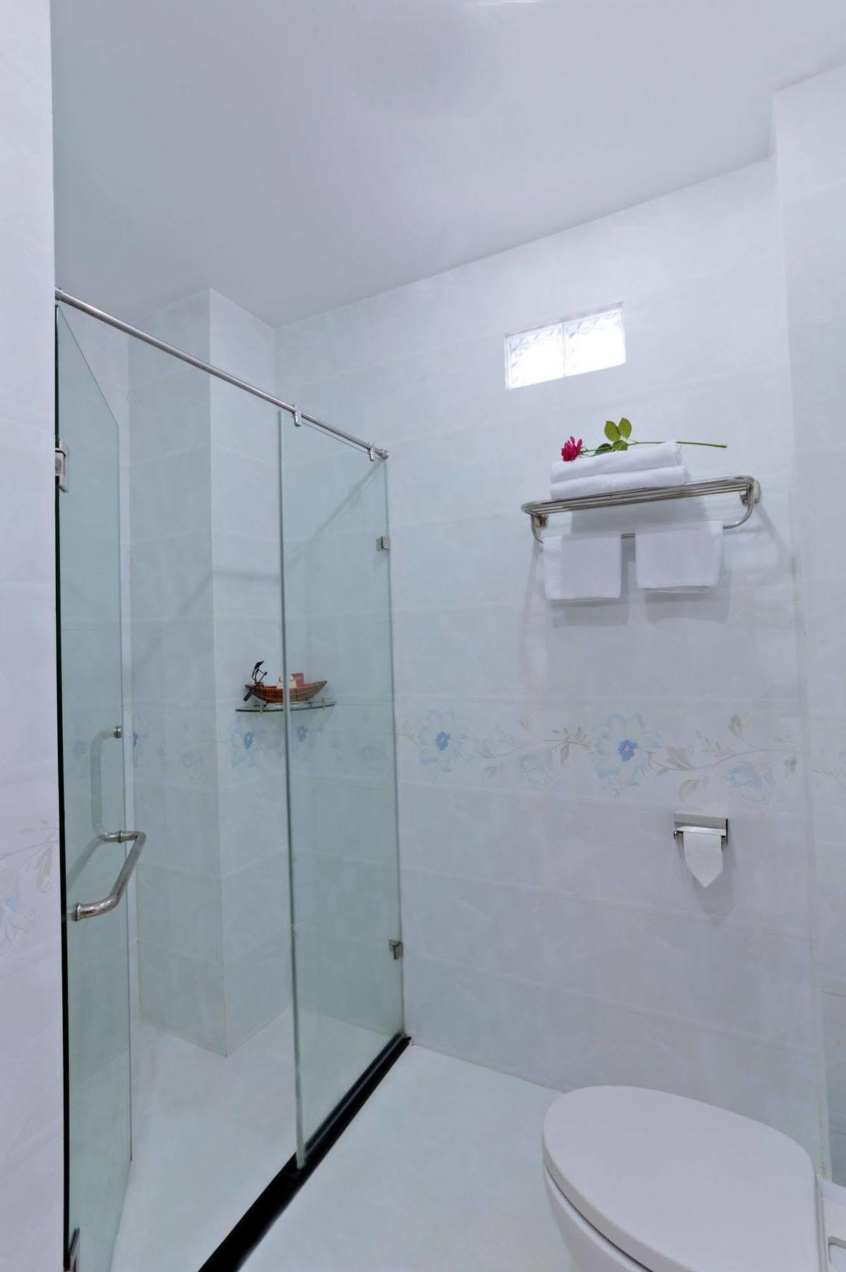 Thai Binh Hotel - Hong Vina Ho Chi Minh City Exterior photo